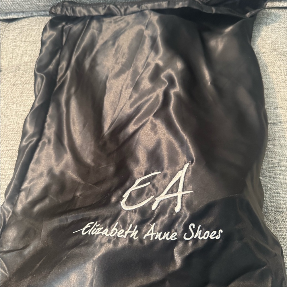 Black Knee-High Riding Leather Boots by Elizabeth Anne with “purse” pockets! - Picture 5 of 12